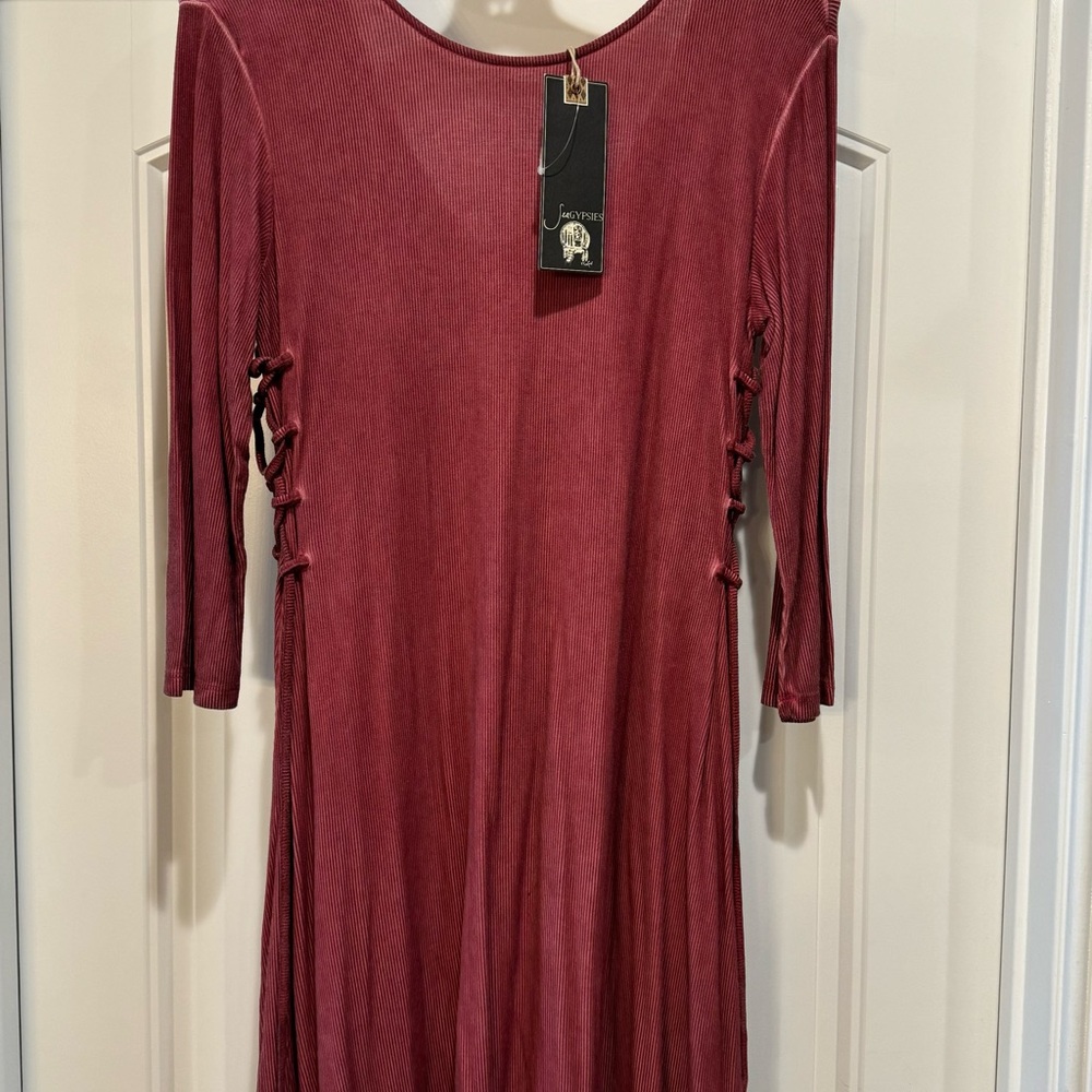NWT Elegant Sea Gypsies dusty rose dress with side lacing ties.